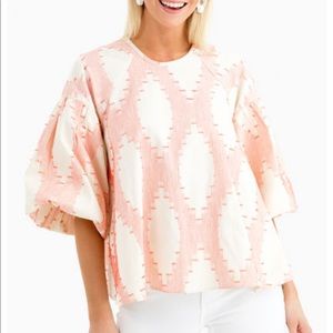 Amazing Hunter Bell blouse BNWT